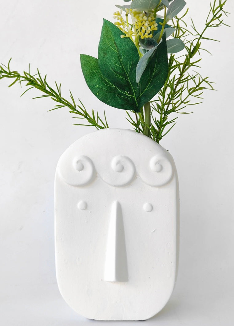 Curley Hair Planter in White 22cm